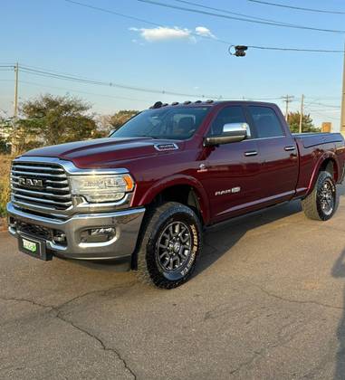 RAM 3500 6.7 I6 TURBO DIESEL LIMITED LONGHORN CD 4X4  AUTOMÁTICO